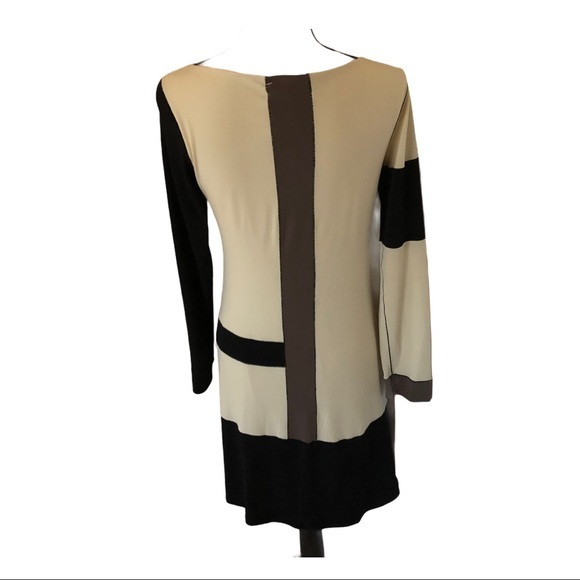 Evo Vorro Long Sleeve Block Style Dress • Medium - Picture 2 of 7